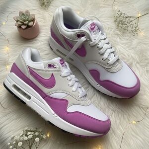 Nike Women's Fuchsia and White Sneakers